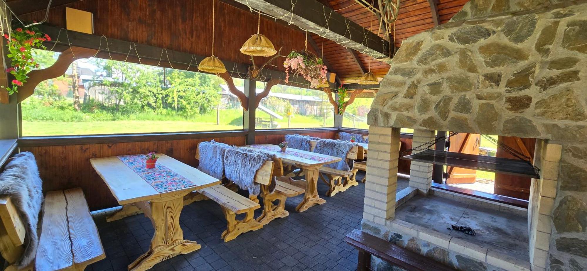 Jastrzab Appartement Ropienka Buitenkant foto