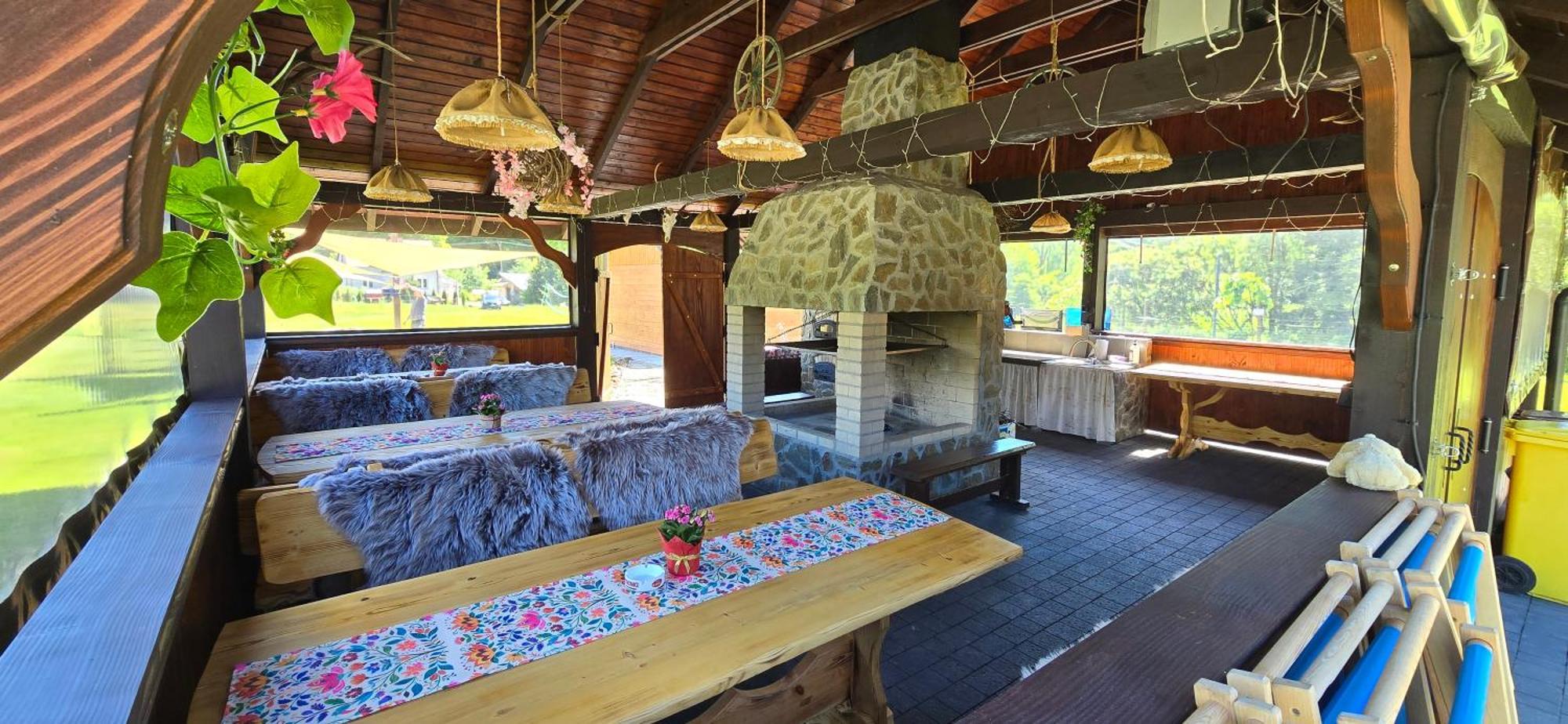 Jastrzab Appartement Ropienka Buitenkant foto